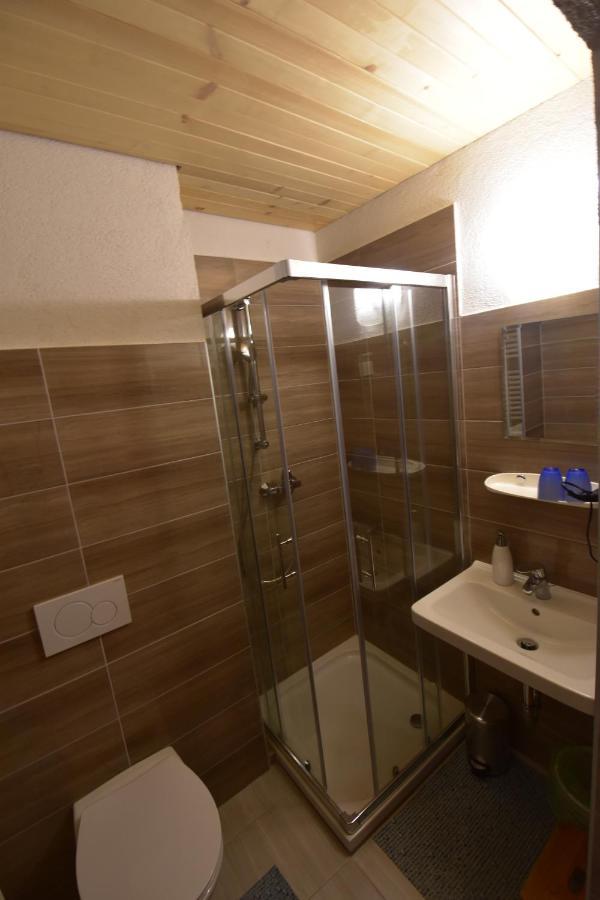 בוהין Guest House Znidar מראה חיצוני תמונה