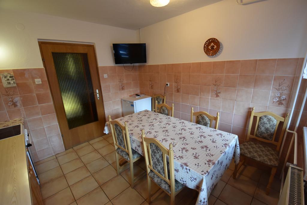 בוהין Guest House Znidar מראה חיצוני תמונה